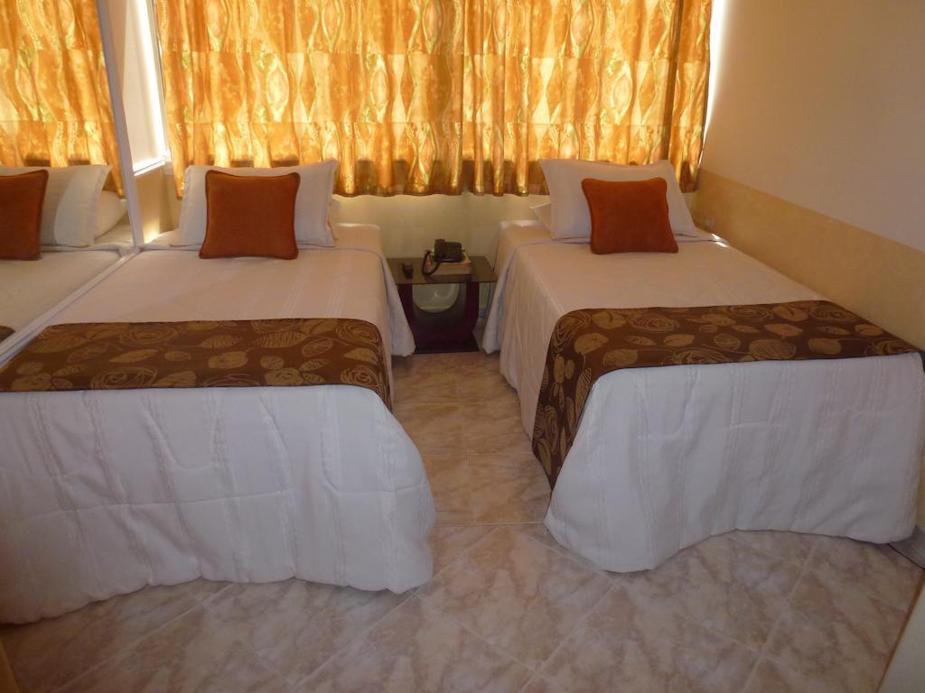 Hotel San Nicolas Bucaramanga Szoba fotó